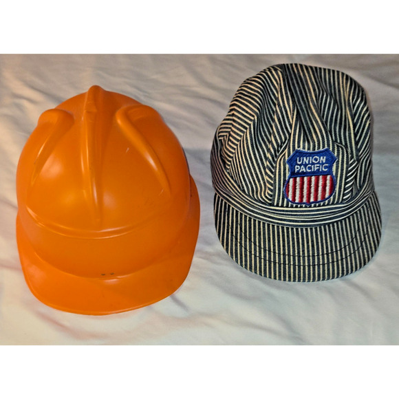 Vintage Kid's Union Pacific Train Conductor Hat & Hard Hat Halloween Costume - Picture 1 of 16